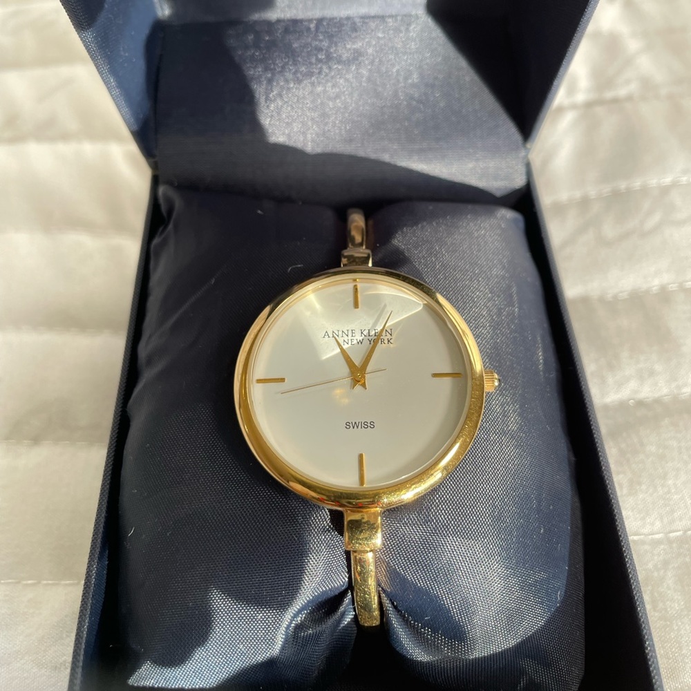 Anne Klein ⌚️